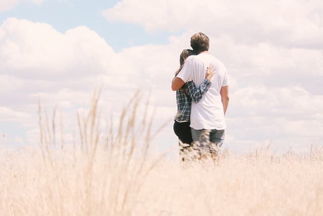 couple-g271c4710a_640.jpg